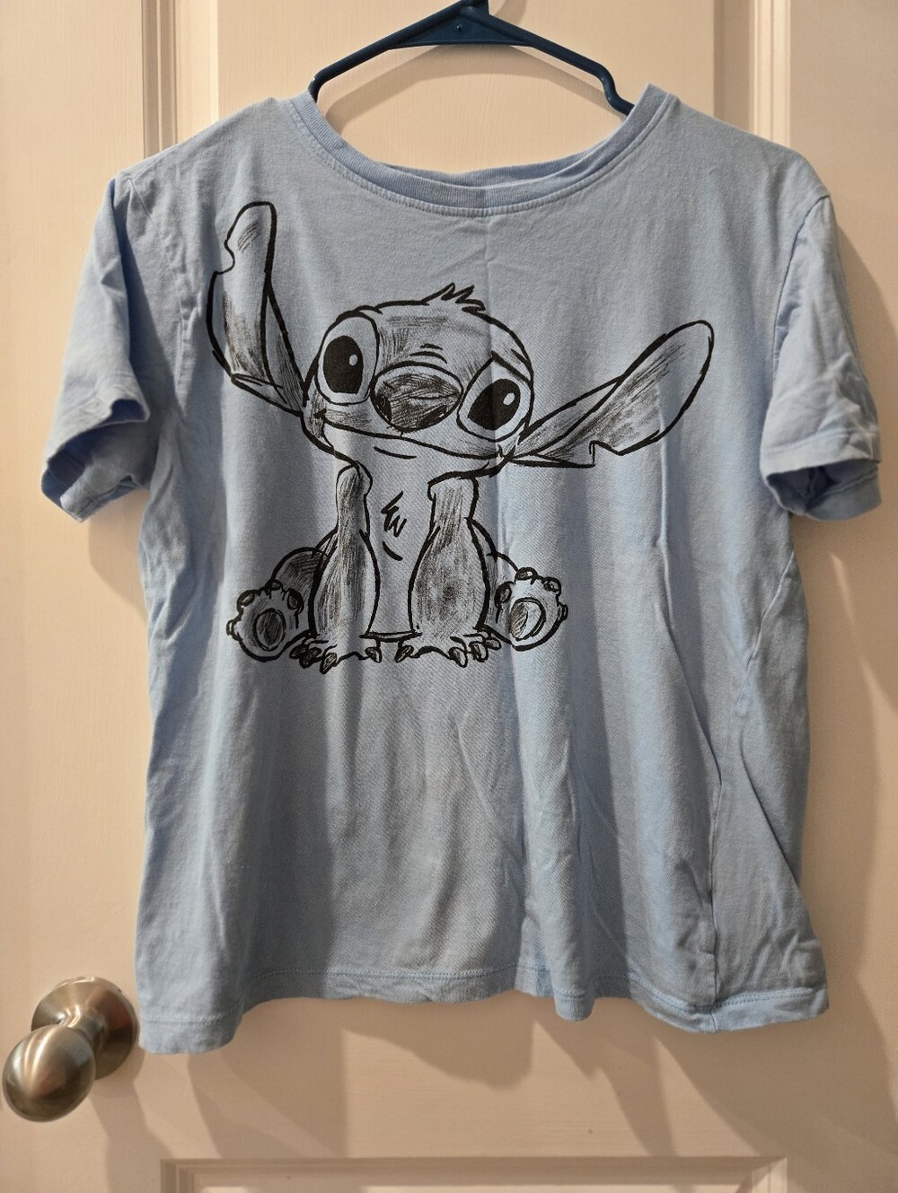 Girl's Disney Stitch Blue Short Sleeve Tshirt. Size Large.